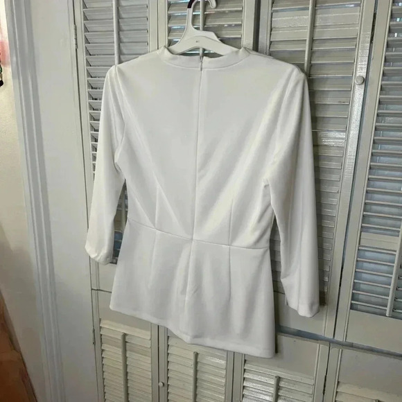 White tie front blouse - Picture 2 of 3